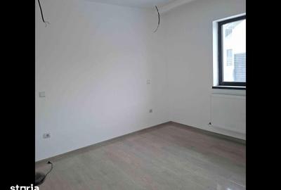 Casă cu 5 camere cu Teren 250 Mp în Central - 6