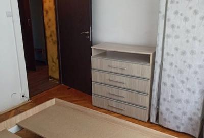 Apartament cu 2 camere decomandat în Trivale - 3