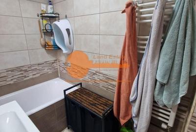 Apartament cu 3 camere decomandat, mobilat în Costin Georgian - 13