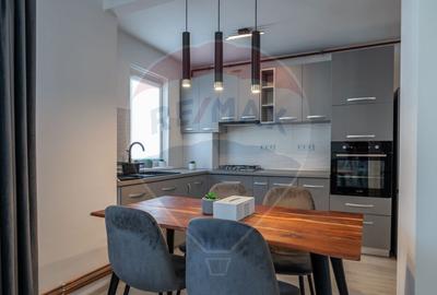 Apartament cu 3 camere semidecomandat în Central - 5