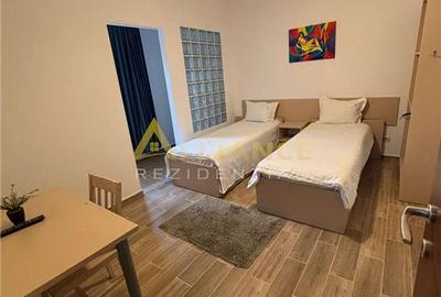 Apartament cu 2 camere decomandat, mobilat în Central