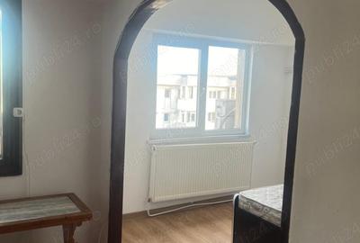 Apartament cu 4 camere semidecomandat în Fălticeni - 1