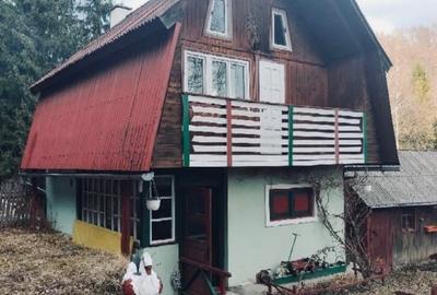 Casă de vânzare, teren 306 m², zonă liniștită - 1