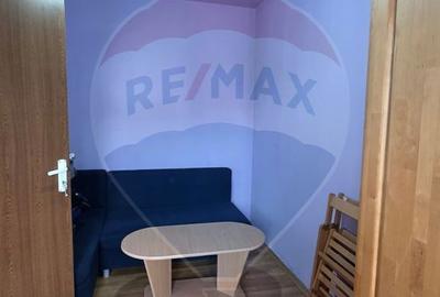 Apartament cu 3 camere în Central - 13