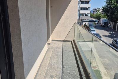Apartament cu 3 camere în Central - 1
