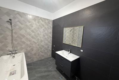 Casă cu 4 camere cu Teren 330 Mp în Central
