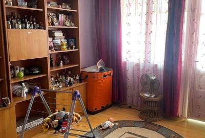 Apartament cu 3 camere în Ostra - 5