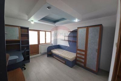 Apartament cu 2 camere decomandat în 1 Mai - 24