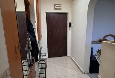 Apartament cu 2 camere semidecomandat în Berceni - 3