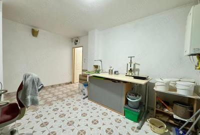 Spațiu comercial, de 52 mp, în Girocului - 12