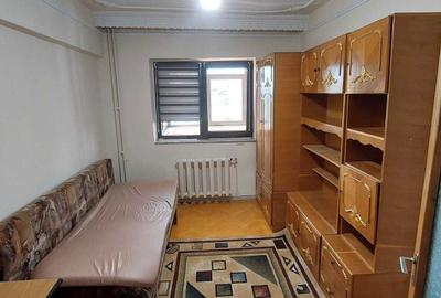 Apartament cu 4 camere decomandat în Păcurari - 3