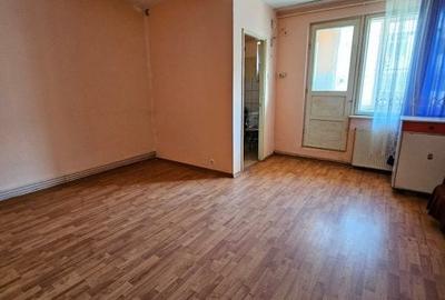 Garsonieră decomandată în Orașul Vechi