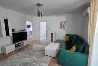 Apartament cu 3 camere semidecomandat în Central