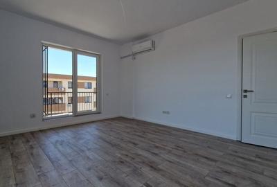 Apartament cu 3 camere decomandat în Theodor Pallady