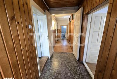 Apartament cu 3 camere decomandat, mobilat în Sub Arini - 12
