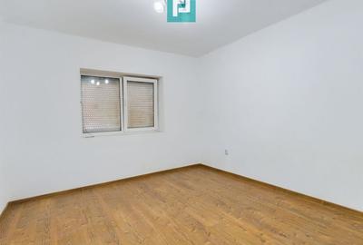 Casă cu 3 camere cu Teren 1656 Mp în Dezna - 13