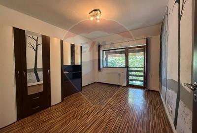 CASA  cu 5 camere de vanzare in Selimbar - 7