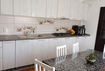 Casă cu 3 camere decomandat în Central - 7