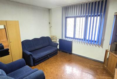 De vanzare - Apartament decomandat Metrou Eroii Revolutiei - 1