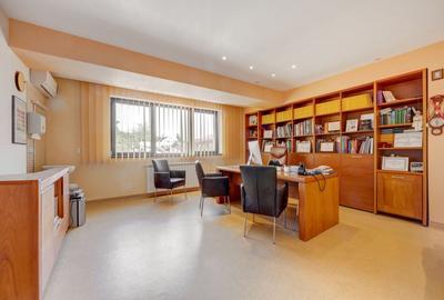 Apartament cu 7 camere decomandat, mobilat în Dorobanți