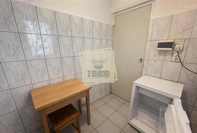 Garsonieră decomandată, mobilată în Valea Aurie - 4