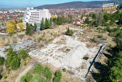 Spațiu comercial, de 10,000 mp, în Central - 4