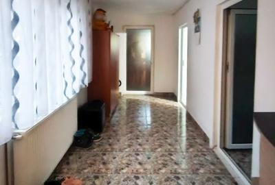 Casă cu 3 camere decomandat cu Canalizare în Scorțeni - 7