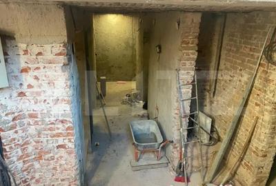 Spațiu comercial, de 800 mp, în George Enescu - 11