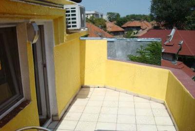 Garsonieră decomandată în Cotroceni