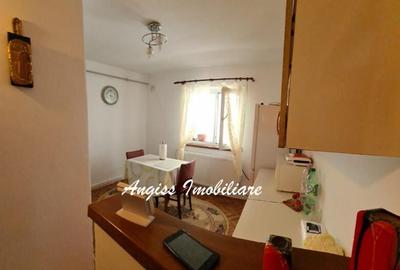 Apartament 3 camere cartier C5 etajul 4 - 2