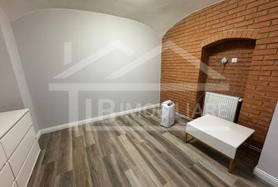 Garsonieră decomandată în Central - 3