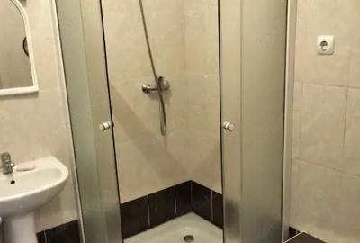 Garsonieră decomandată în Lipovei