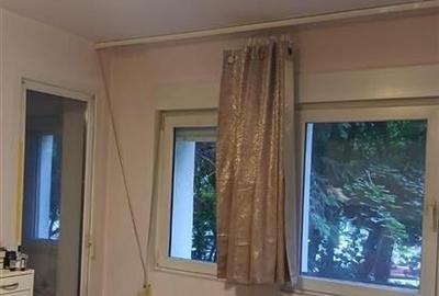 Apartament 2 camere Semidecomandat Bld. Obregia - 1