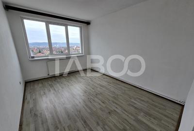 Apartament decomandat de vanzare cu 3 camere balcon zona Mihai Viteazu - 14