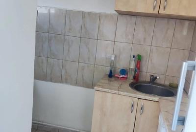 Garsonieră decomandată în Calea București - 2