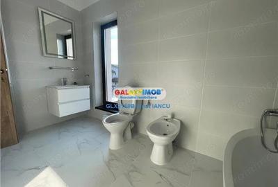 Casă cu 4 camere cu Teren 492 Mp în Central - 1