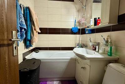 Garsonieră decomandată în Baza 3 - 3