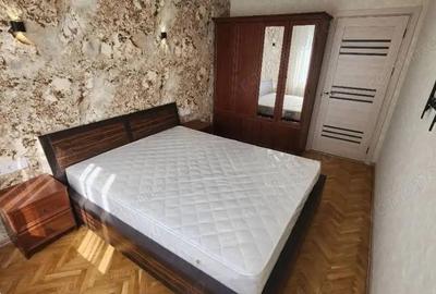 Garsonieră decomandată în Titan - 3