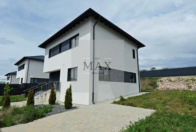 Casă individuală cu 4 camere cu Canalizare în Chinteni - 1