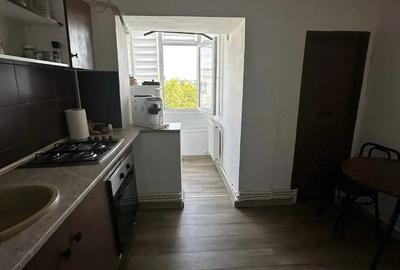 Garsonieră decomandată în Școlilor - 2