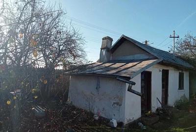 Casă cu Teren 1000 Mp în Central - 2