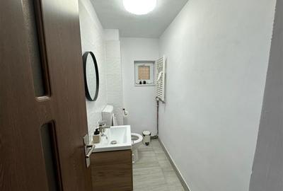 Apartament cu 3 camere decomandat, mobilat în Central - 16
