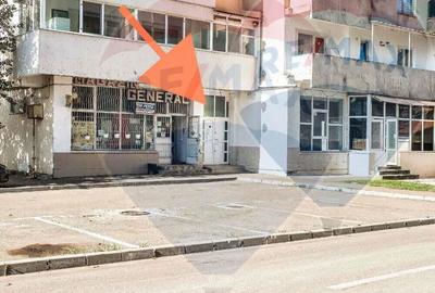 Spa?iu comercial de 158 mp de vanzare in Roman - 1