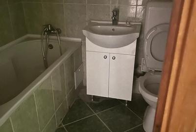 Casă individuală cu 25 camere cu Canalizare în Eroii Revoluției - 21