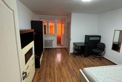 Garsonieră semidecomandată, mobilată în Vitan