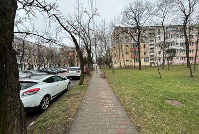 Spațiu comercial, în Podu Roș - 1