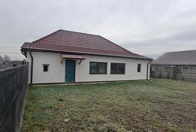 Casa de Vanzare Casa de Vanzare - 3