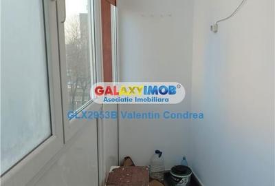 Apartament cu 2 camere semidecomandat, mobilat în Rahova