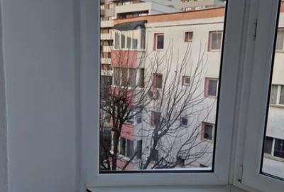 Garsoniera decomandat - zona Noua - 3