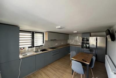 Casă cu 7 camere cu Teren 1600 Mp în Berchez - 7